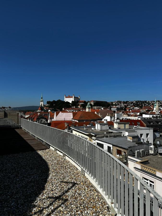 Appartement Luxury Penthouse At The Historical Centre With Free Parking à Bratislava Extérieur photo