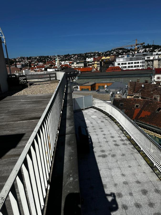 Appartement Luxury Penthouse At The Historical Centre With Free Parking à Bratislava Extérieur photo