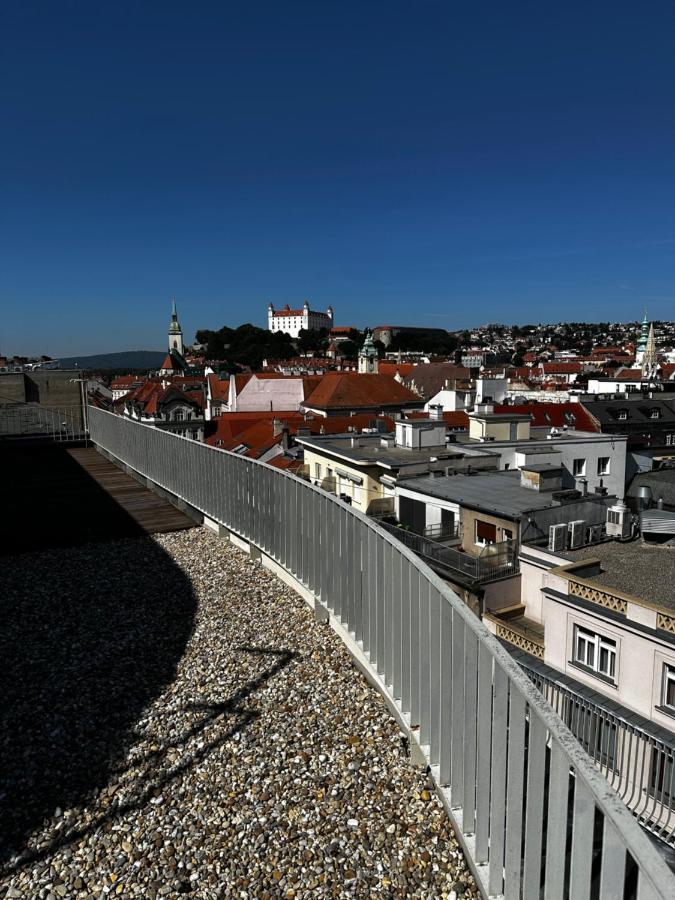 Appartement Luxury Penthouse At The Historical Centre With Free Parking à Bratislava Extérieur photo