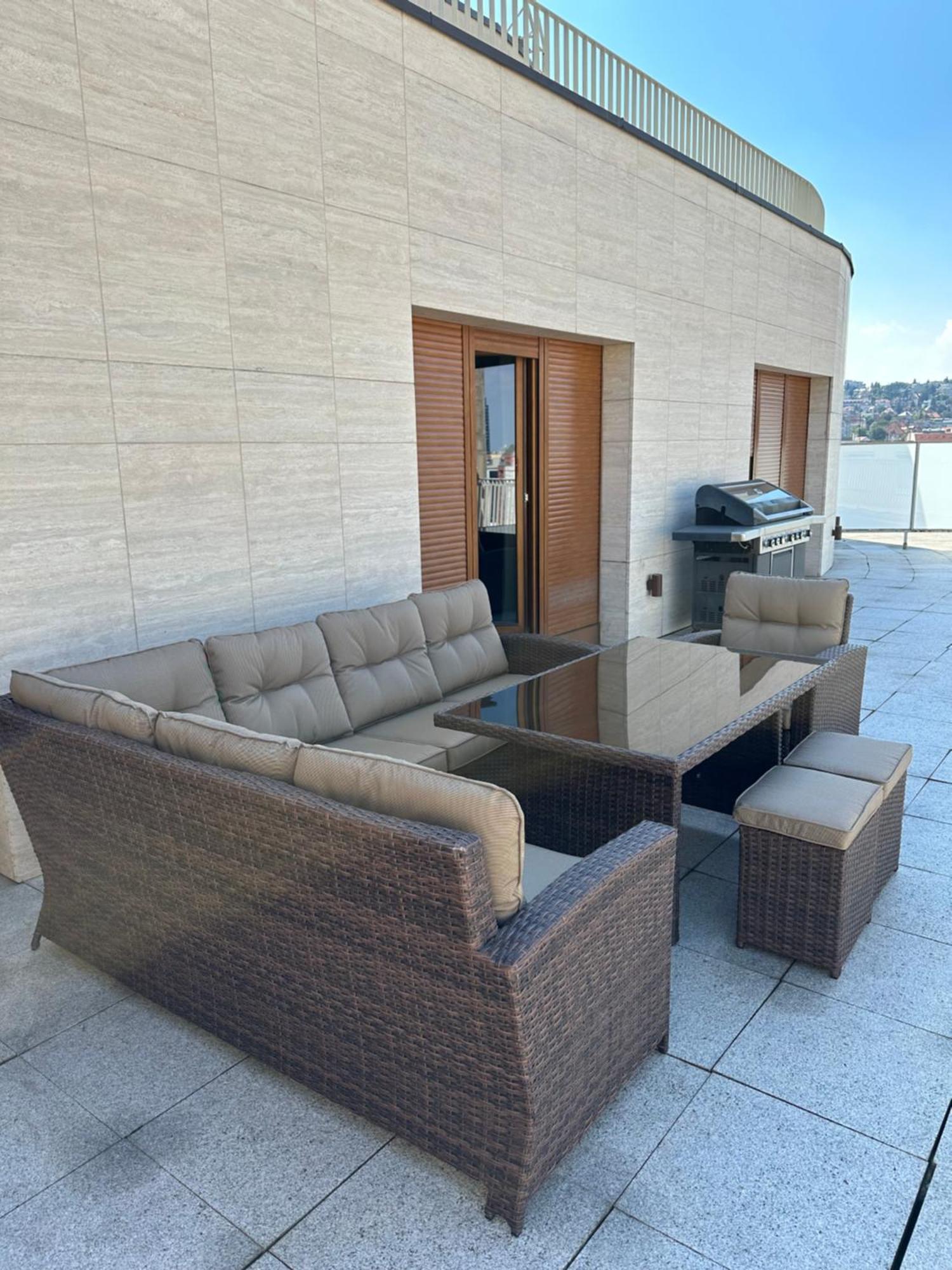 Appartement Luxury Penthouse At The Historical Centre With Free Parking à Bratislava Extérieur photo